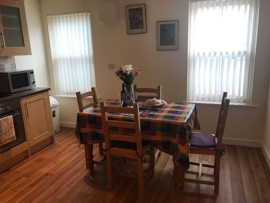 Great Offer 2 Bed Tenby Flat Free Parking Eksteriør billede
